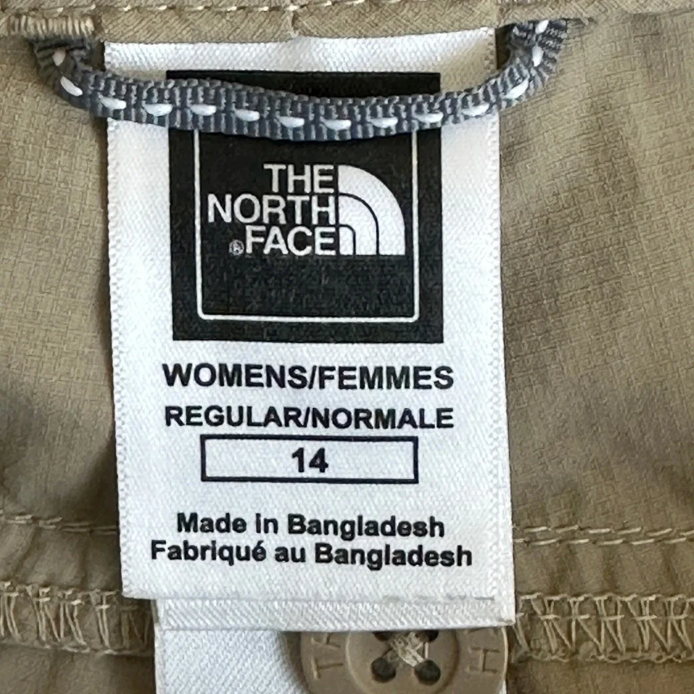 The North Face Nylon Hiking Shorts Khaki Outdoor Gorpcore Granola Size 14